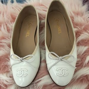 Chanel patent ballerina flats size 37.5